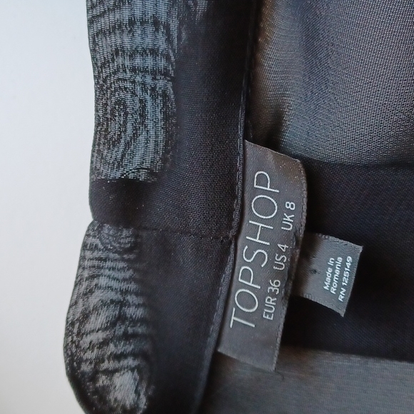 TOPSHOP BLACK BLAUSE  Size 4 - Picture 3 of 6